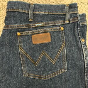 47regular fit cowboy cut